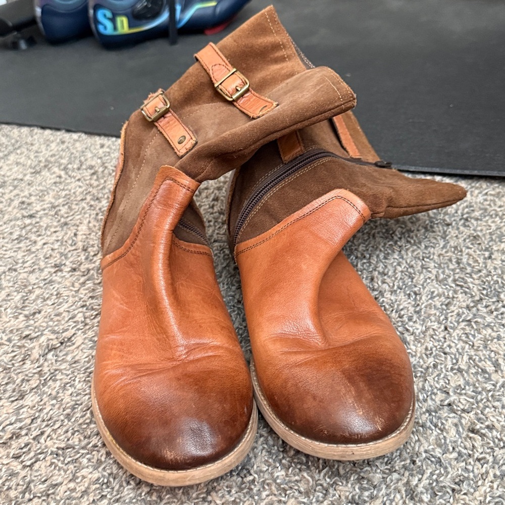ROAN Suze leather suede bootie 2 straps w buckle side zip closure women’s sz 11